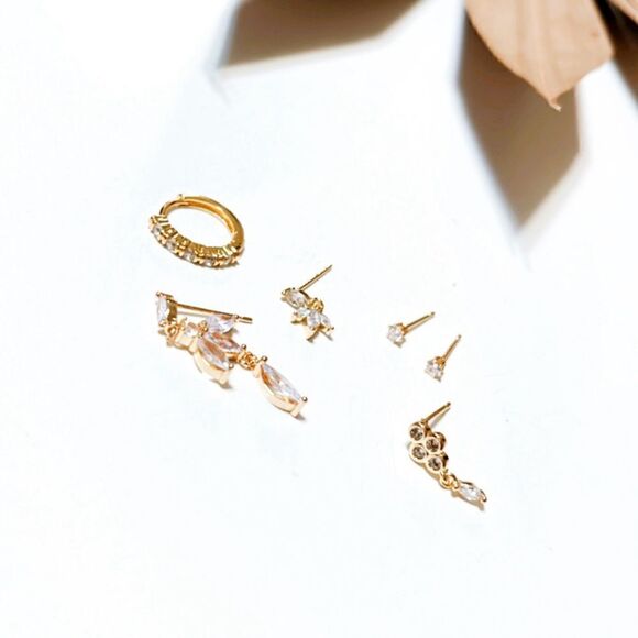 Gold diamond stud earrings S309 - Picture 2 of 4